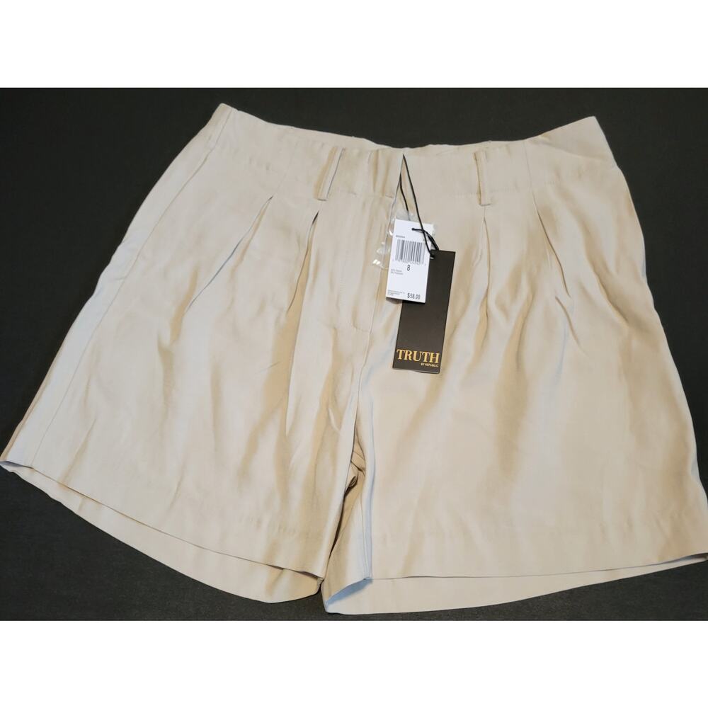 NWT Truth by Republic Women's Beige Shorts - Size 8
